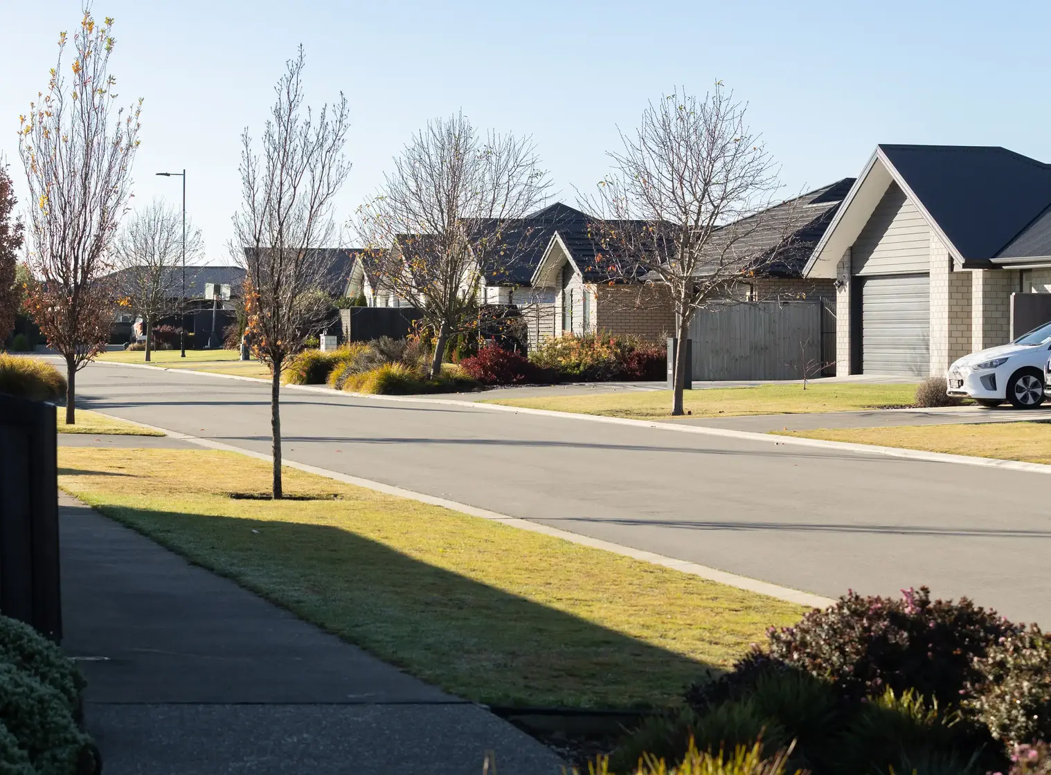 URBAN ESTATES 0 A6 A9711 HR